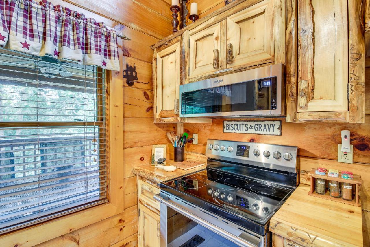 Sevierville Cabin With Wraparound Deck And Lake Access Екстер'єр фото